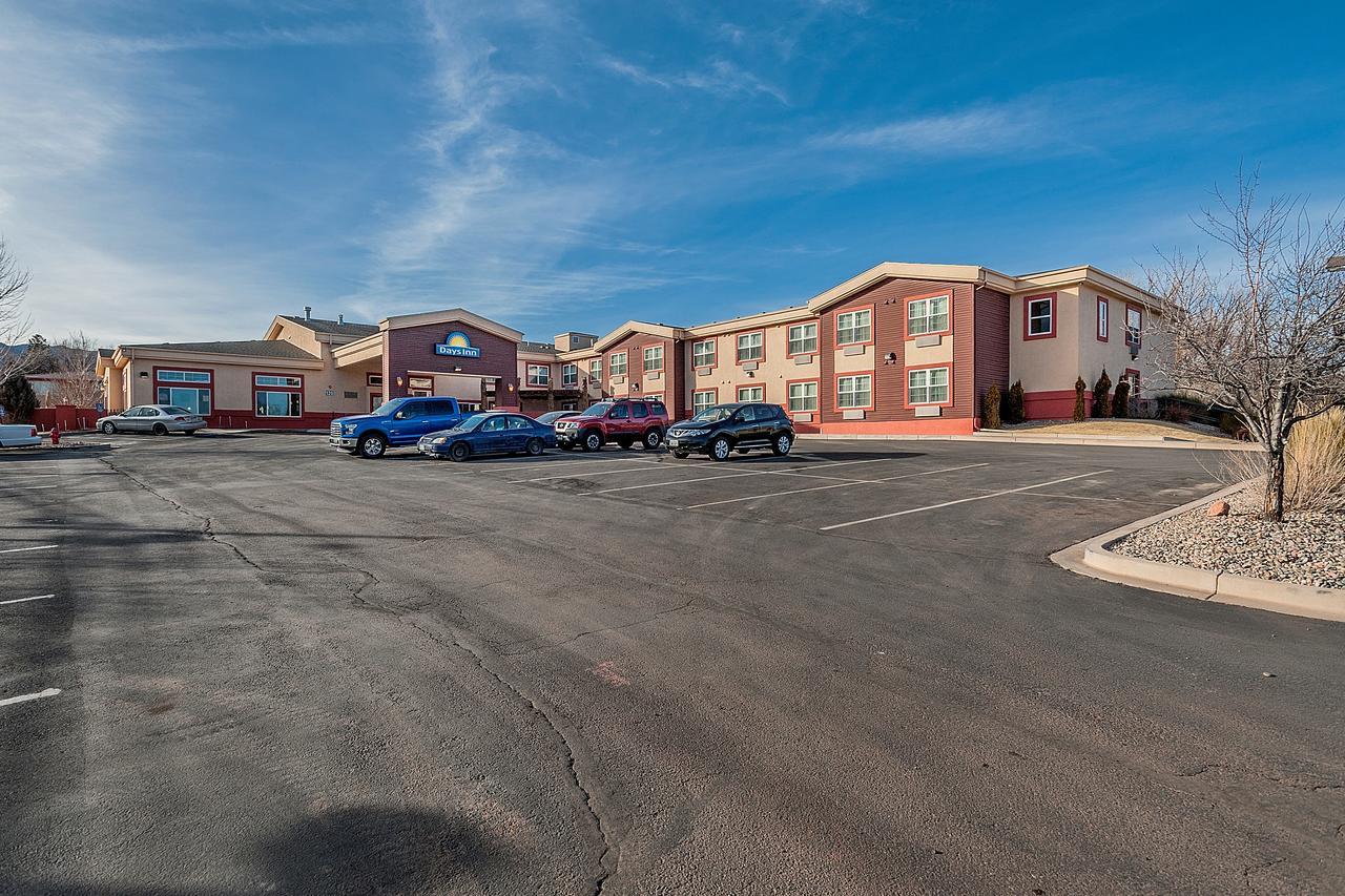 Days Inn By Wyndham Manitou Springs Exterior foto